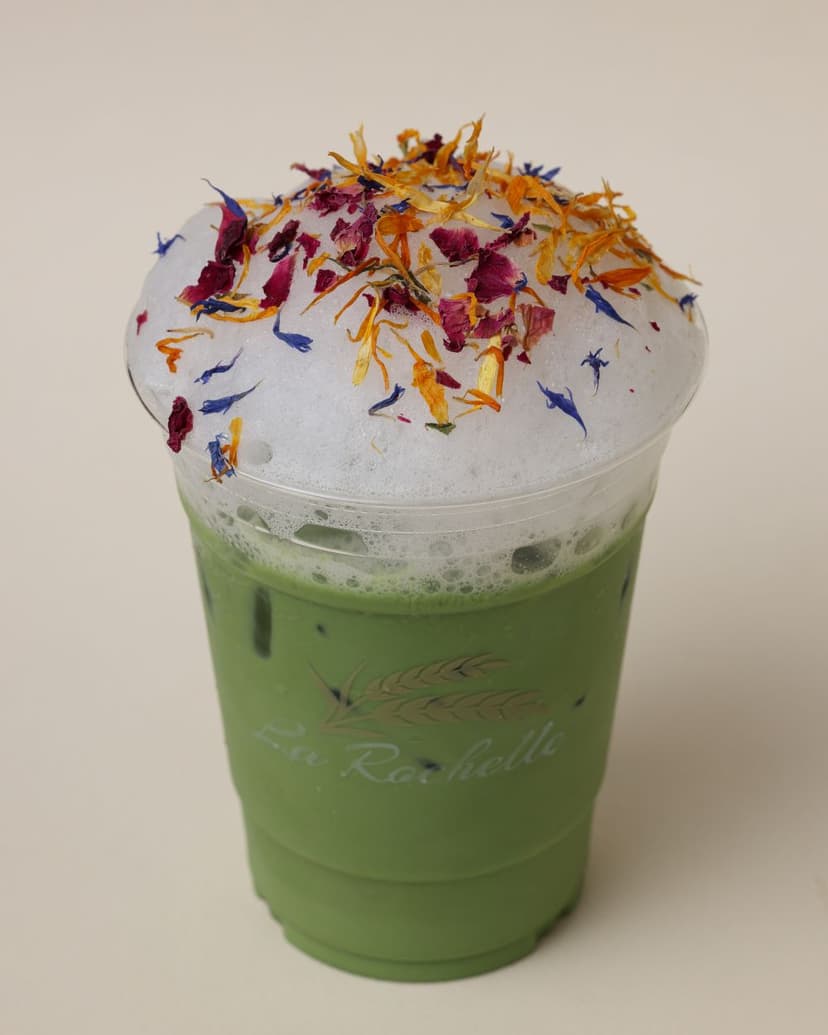 Iced Floral Dream Matcha Latte
